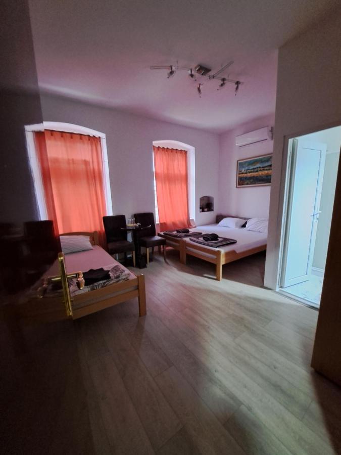 Tabacco Rooms Obrenovac  Kültér fotó